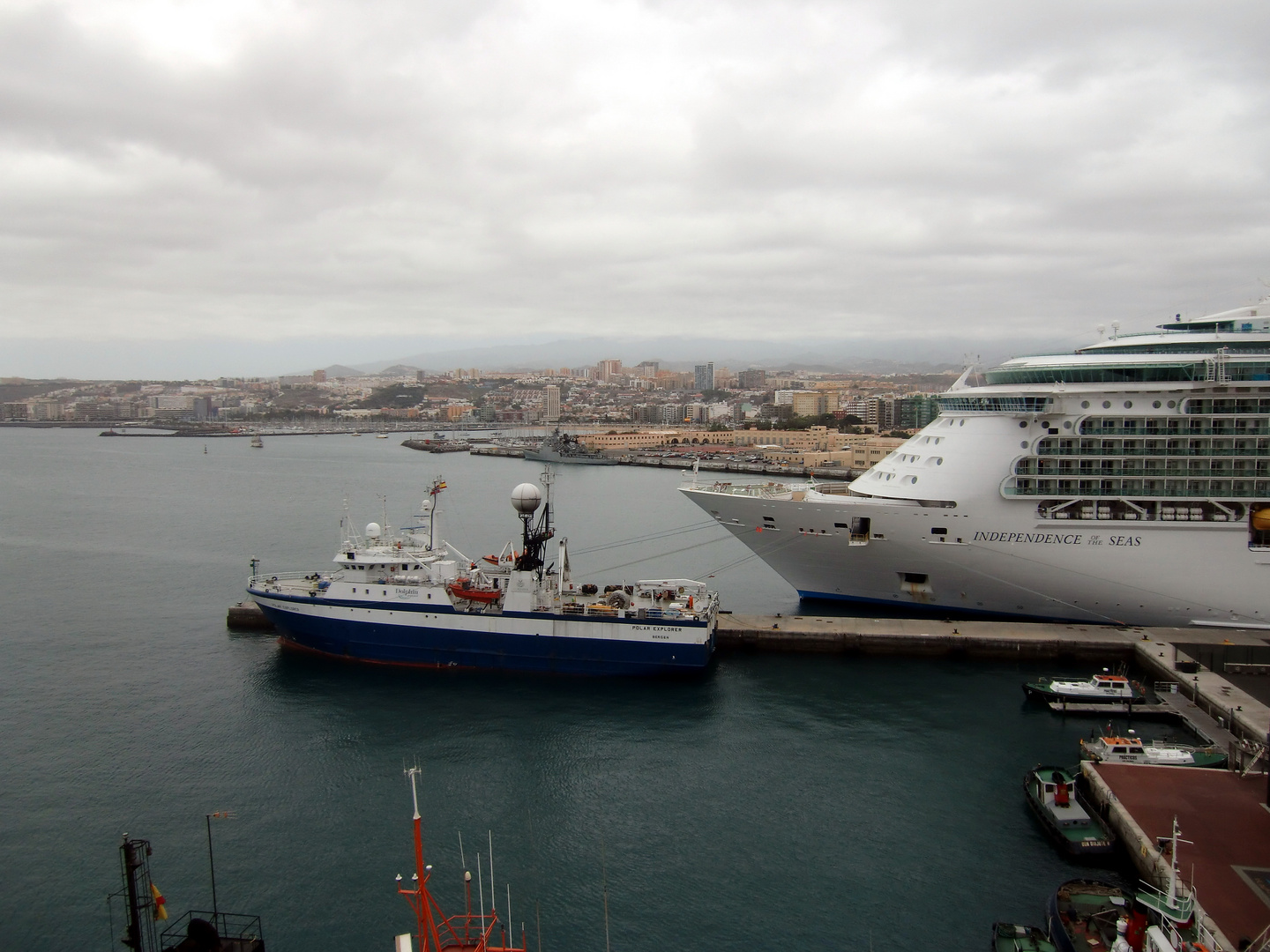 Independence of the Seas im Hafen von Gran Canaria (II)