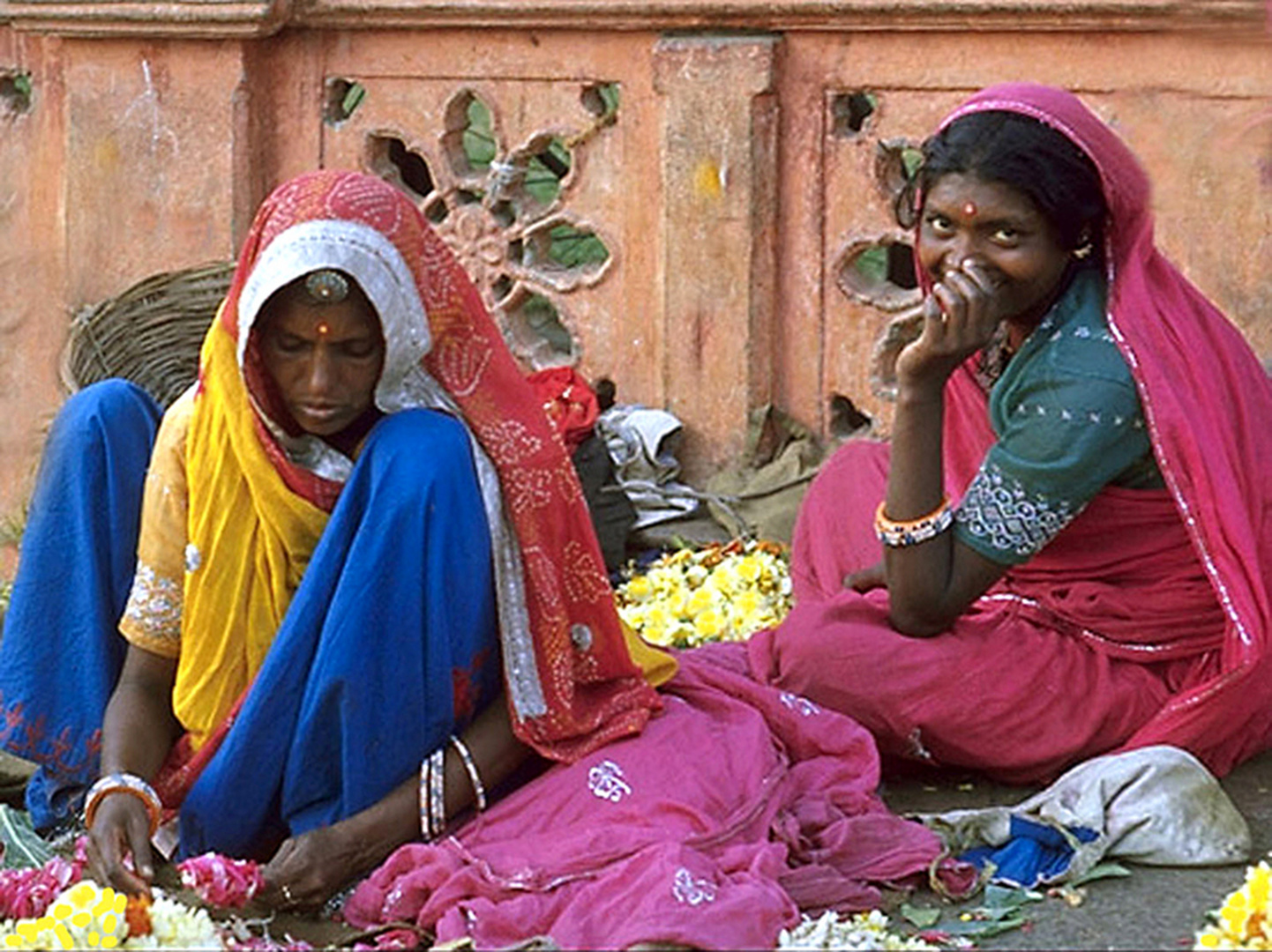 India - collane di fiori