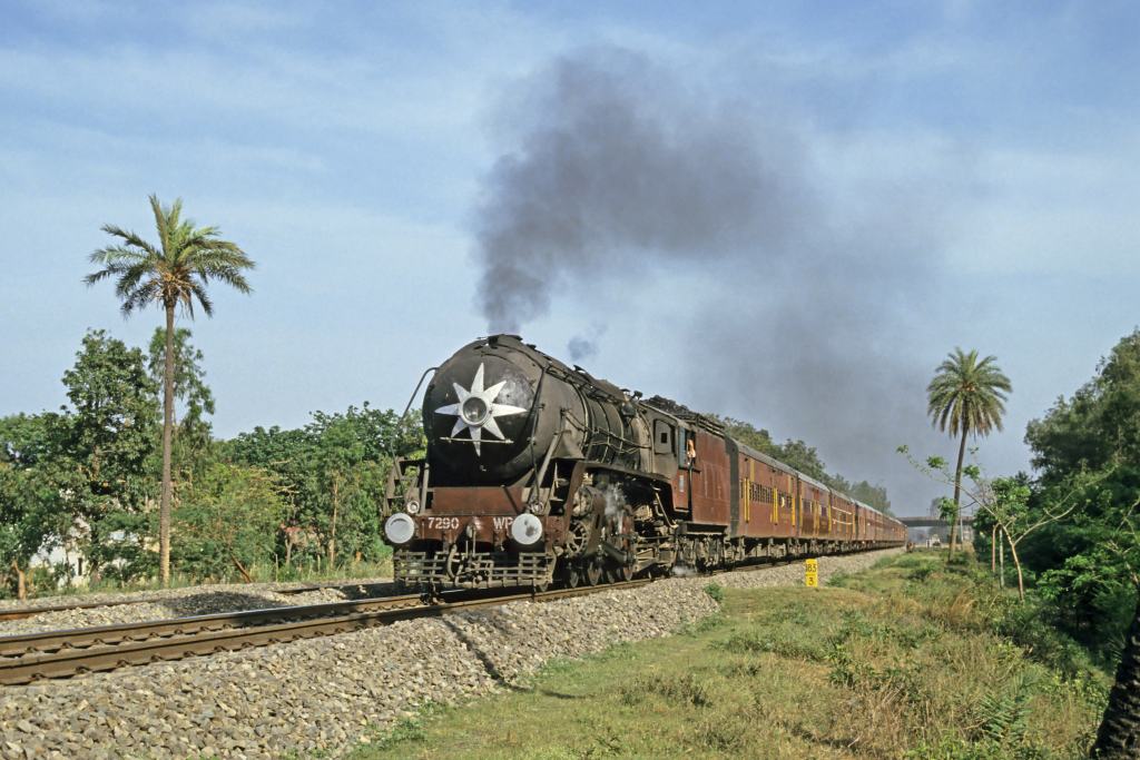 Indian Railways Dampflok-WP7290