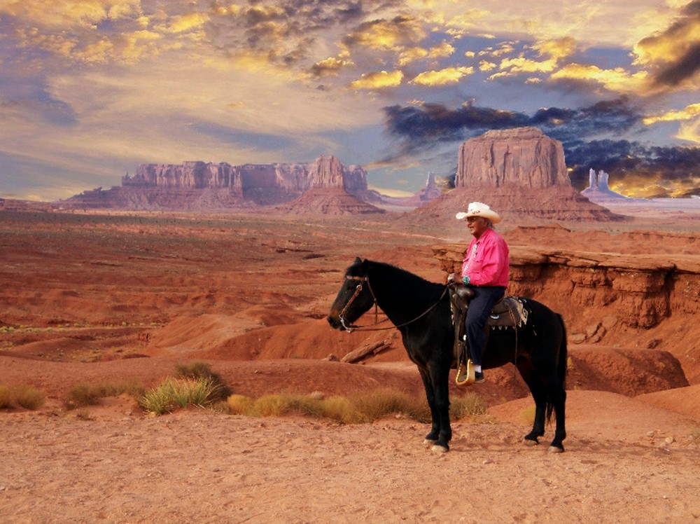 Indiano en Monument Valley