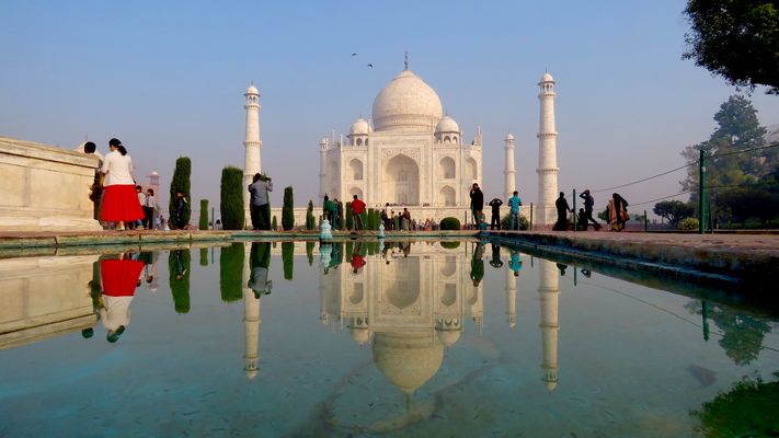 Indien (2019), Lady in Red II