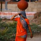 Indien, am Brunnen 1