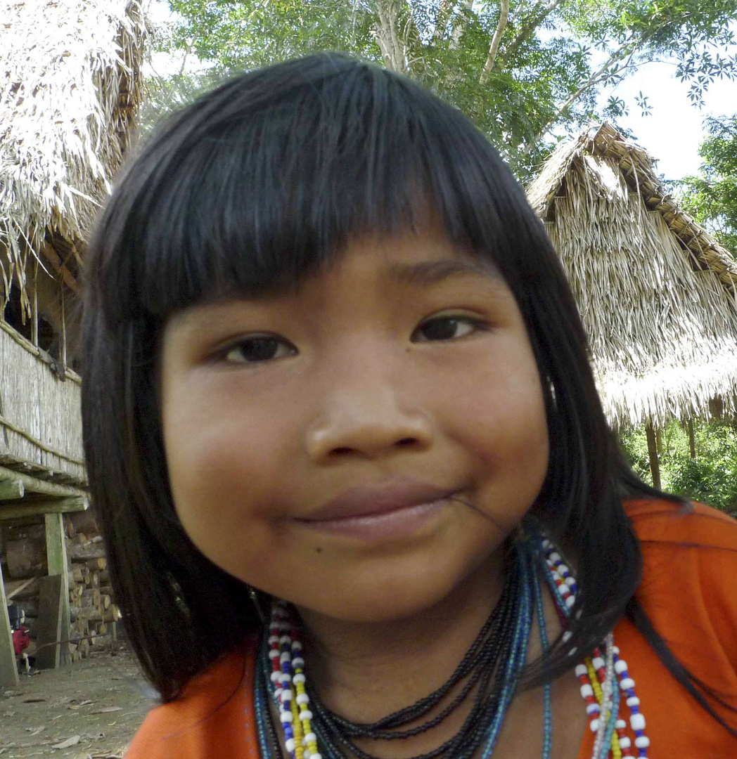 Indigena am Rio Chambira in Peru