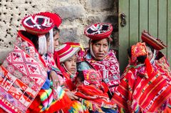 Indios in Ollantaytambo