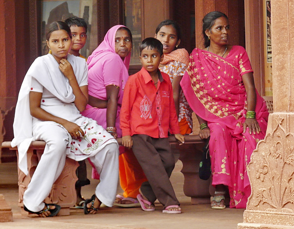 Indische Familie am Taj Mahal