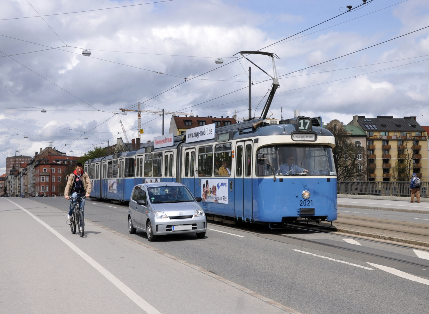 Individualverkehr + ÖPNV