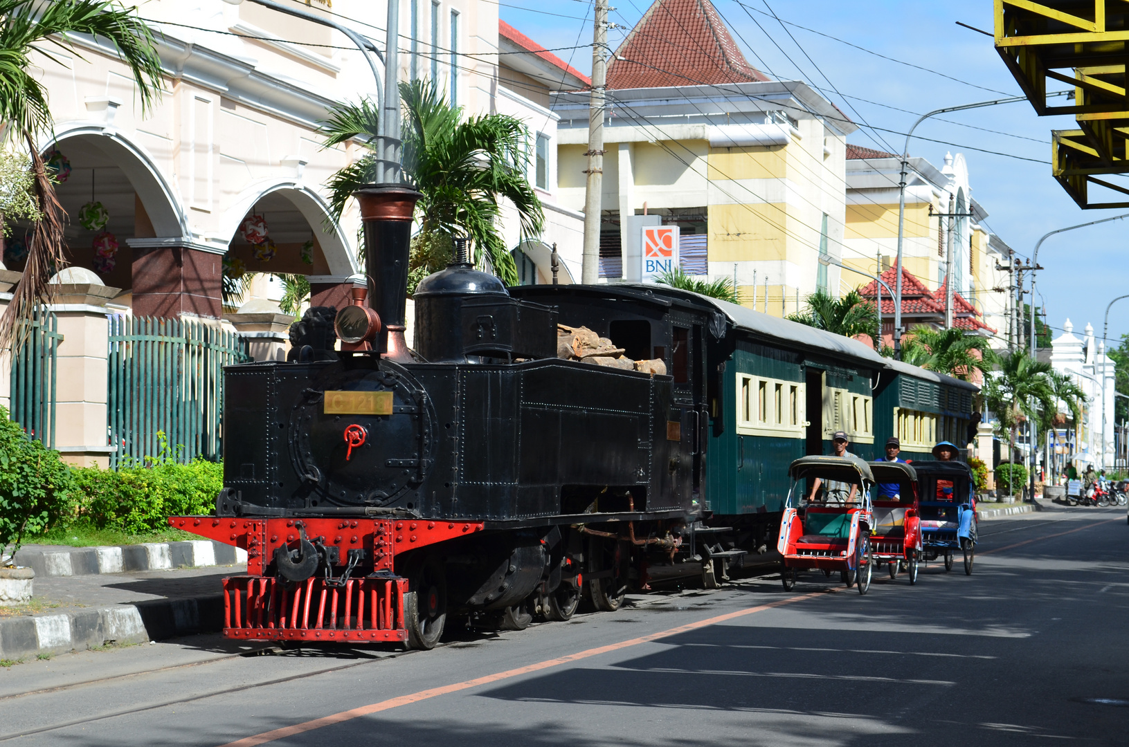 Indonesien 2ü14 museumslokomotive C12 17