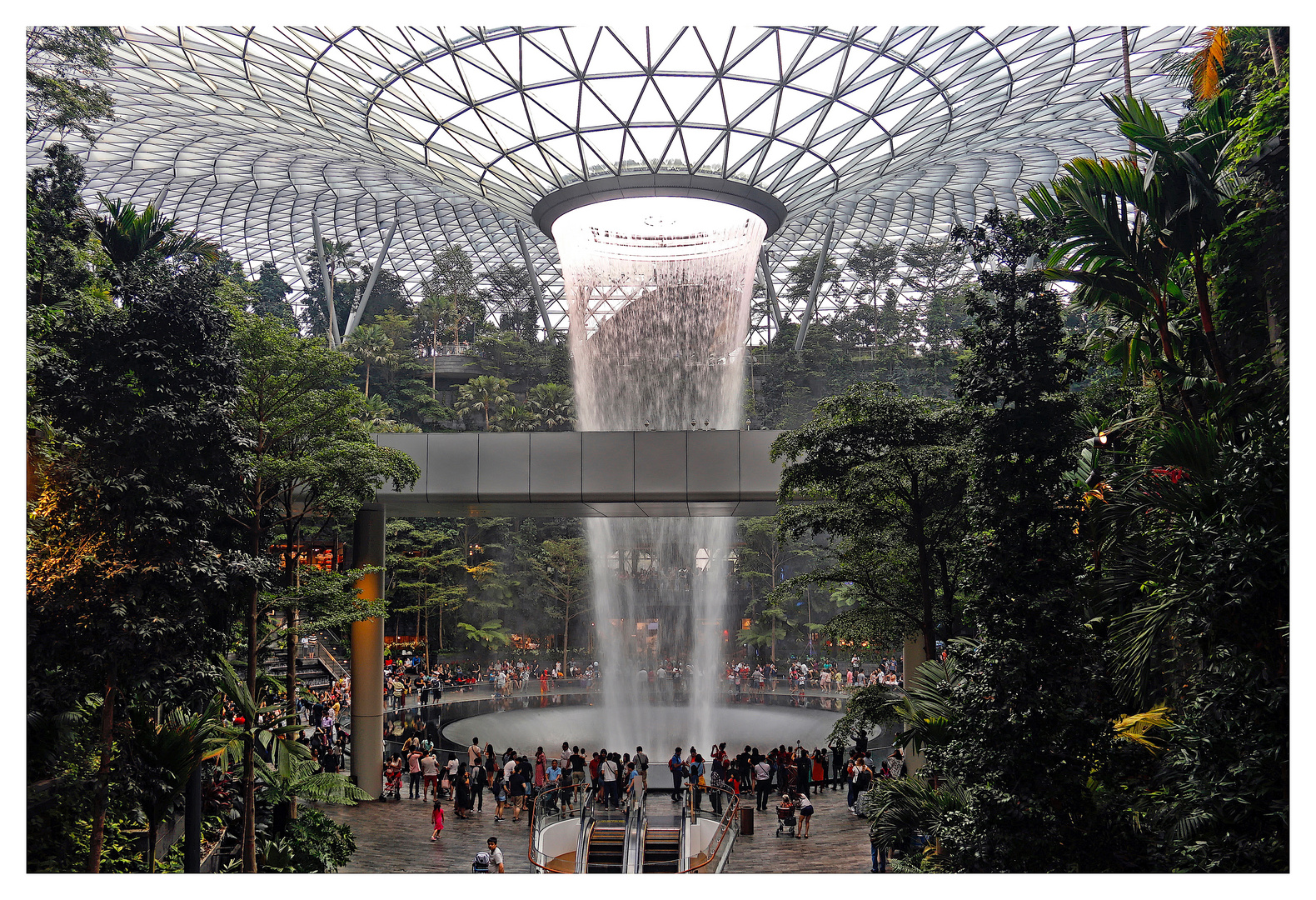 Indoor-Wasserfall