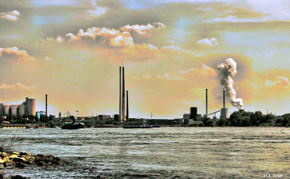 Industrie am Rhein