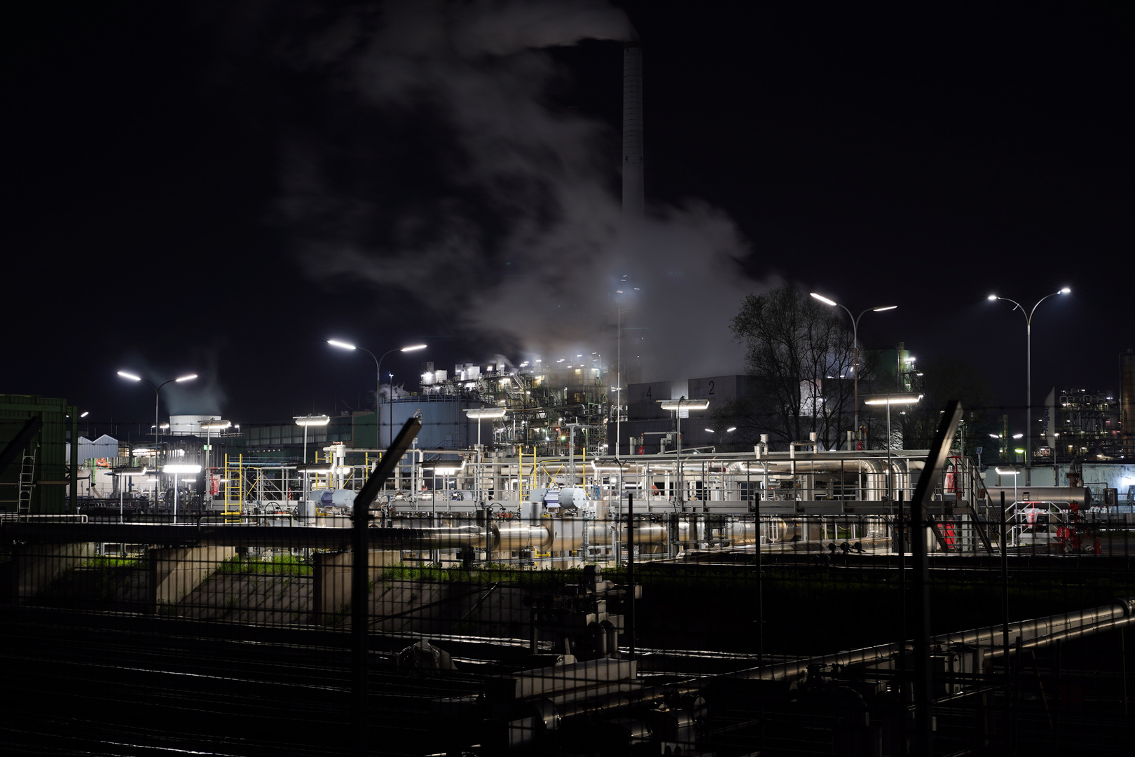 Industrie bei Nacht 2