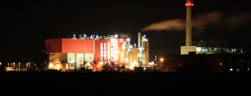 industrie bei nacht