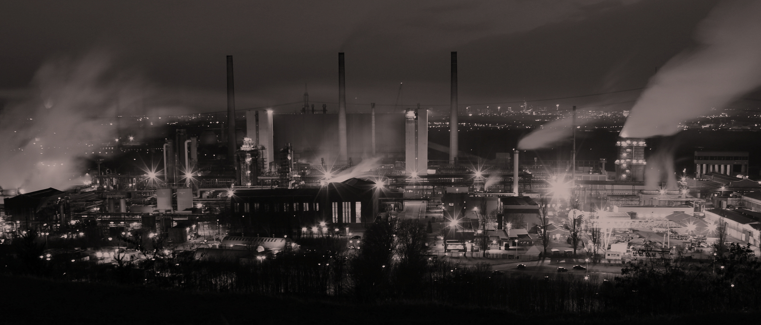 Industrie bei Nacht 