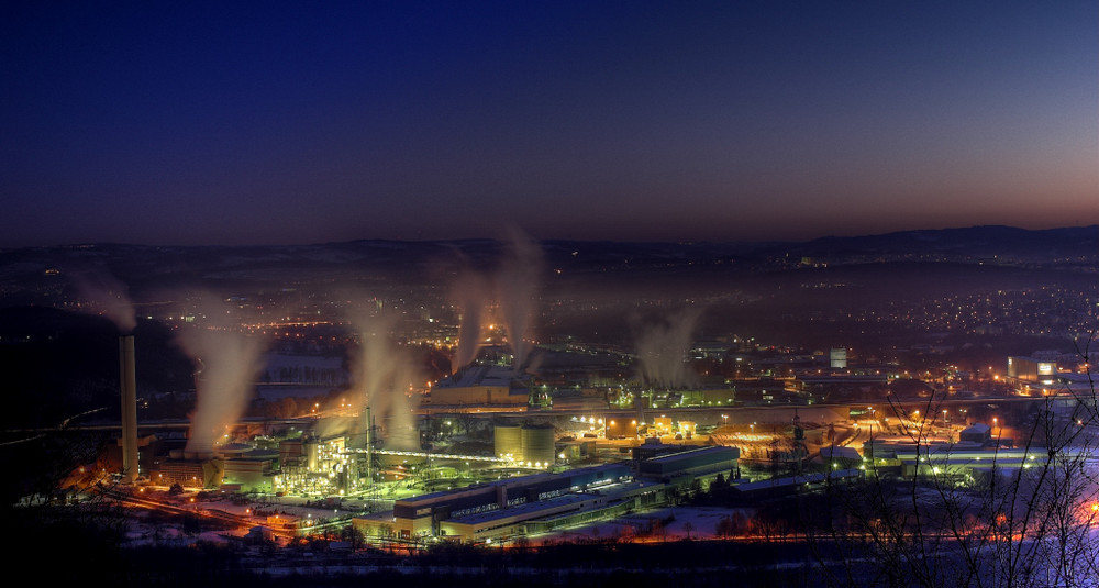 Industrie bei Nacht.