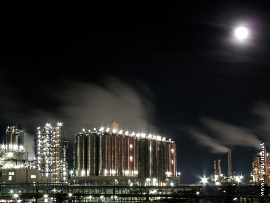 Industrie bei Nacht