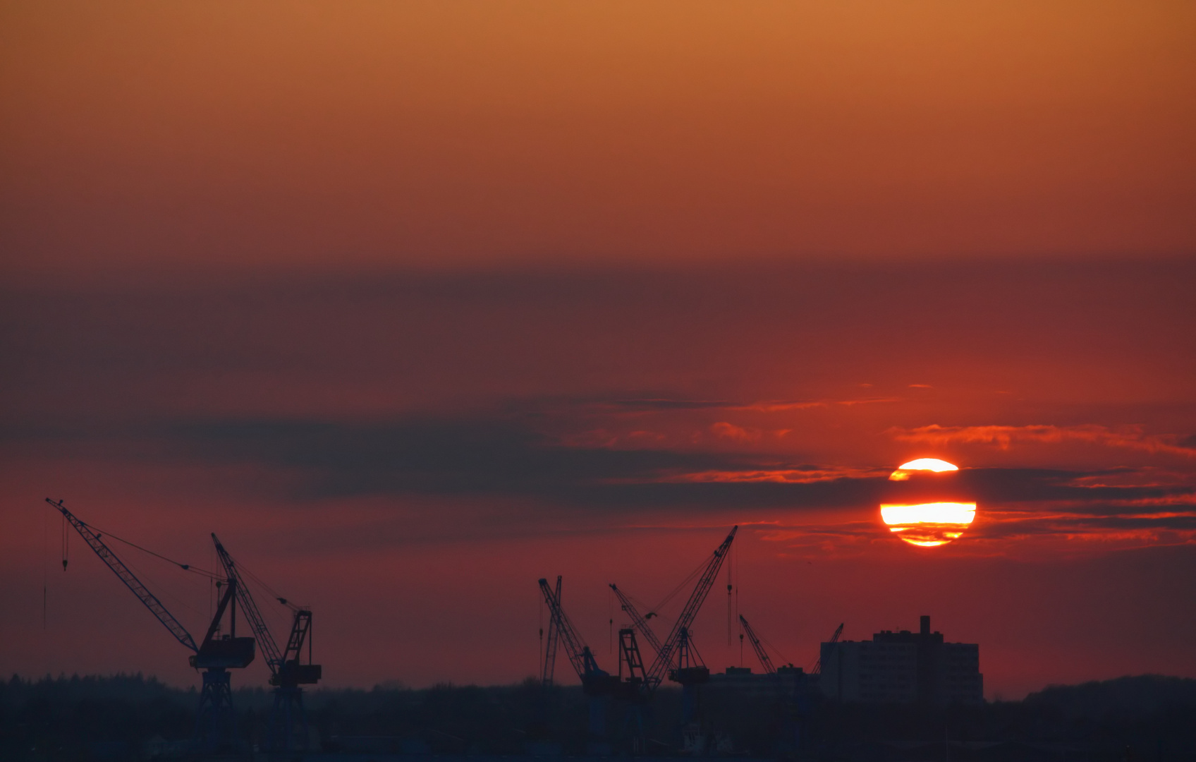 Industrie-Idylle am späten Abend...