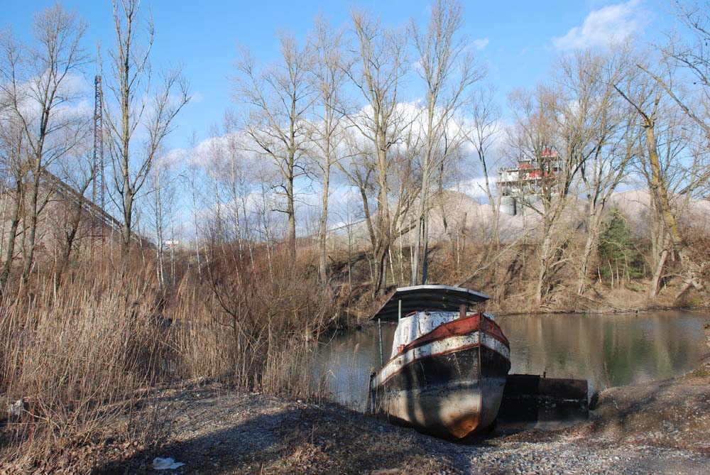 Industrie, Natur und Wrack