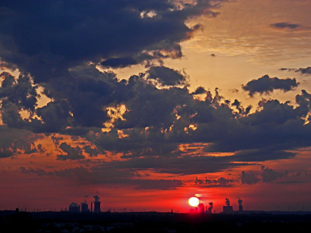 Industrie-Sonnenuntergang 