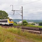 Industrie und Bahn in der Landschaft