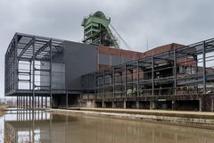 Industriegebäude Wassergärten Landsweiler-Reden