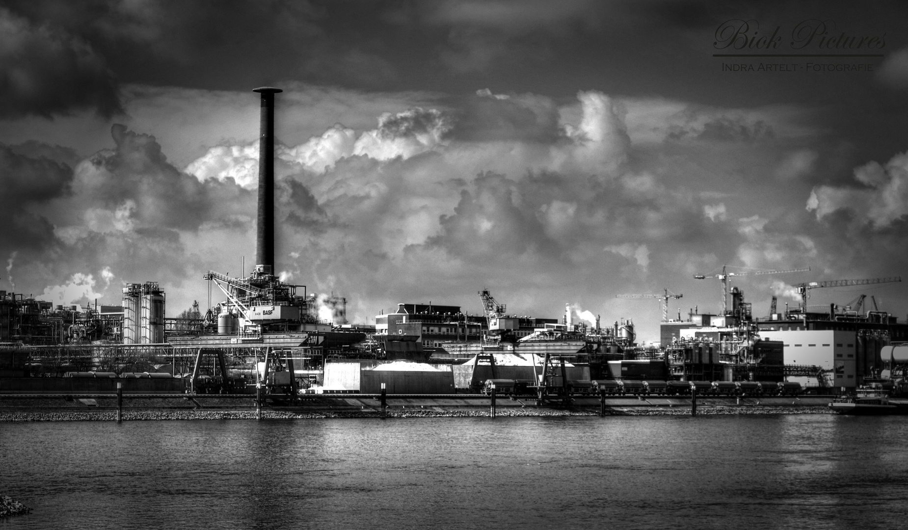 Industriehafen 1 Mannheim -2-