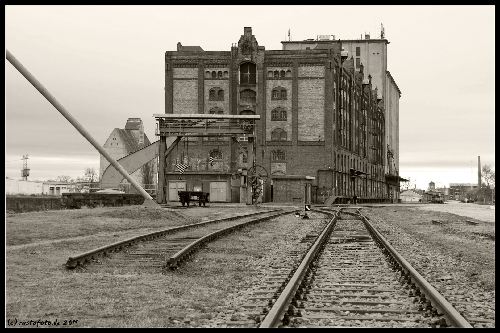 Industriehafen Magdeburg II - Kein Anschluss...