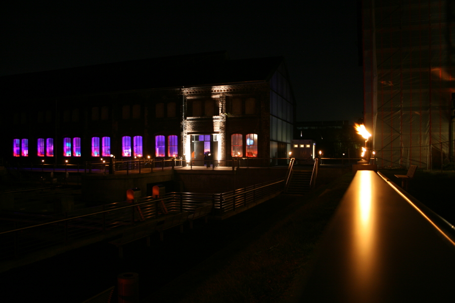 Industriekultur bei Nacht