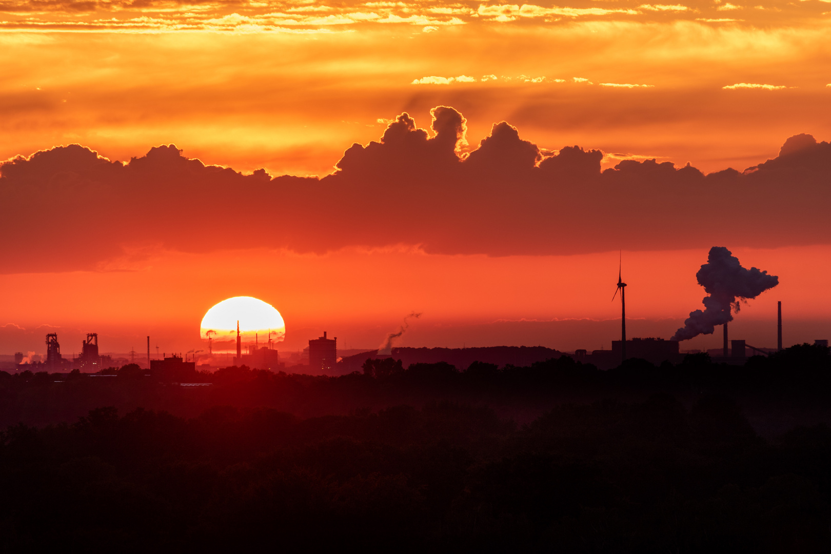 Industrielandschaft am Abend