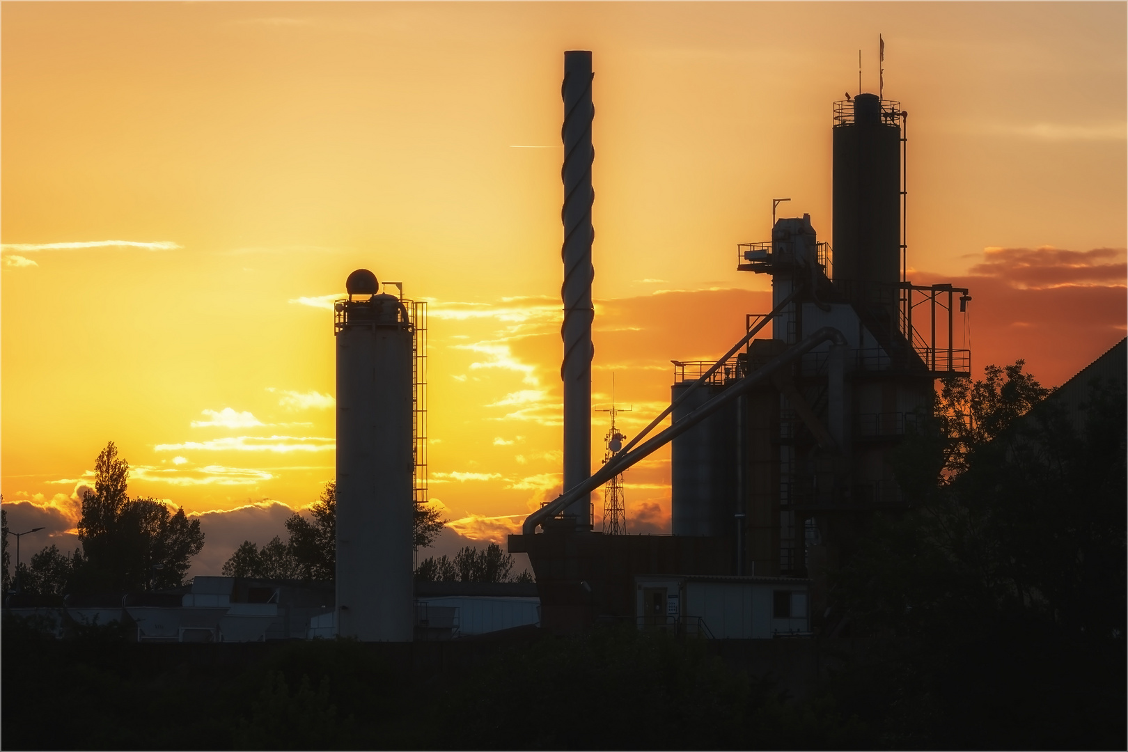 Industrieller Sonnenuntergang