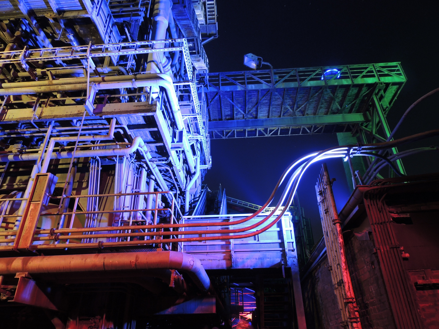 Industriepark Duisburg bei Nacht