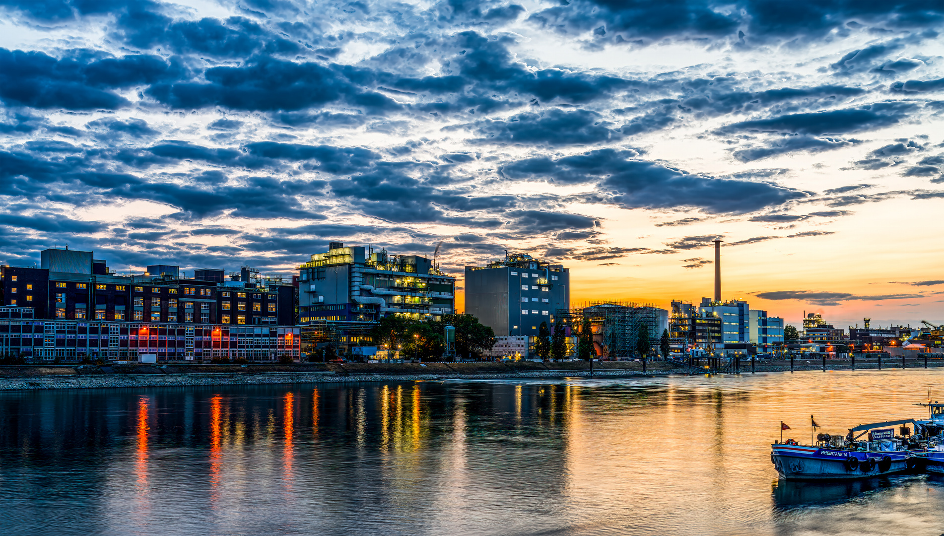 Industrieromantik am Abend