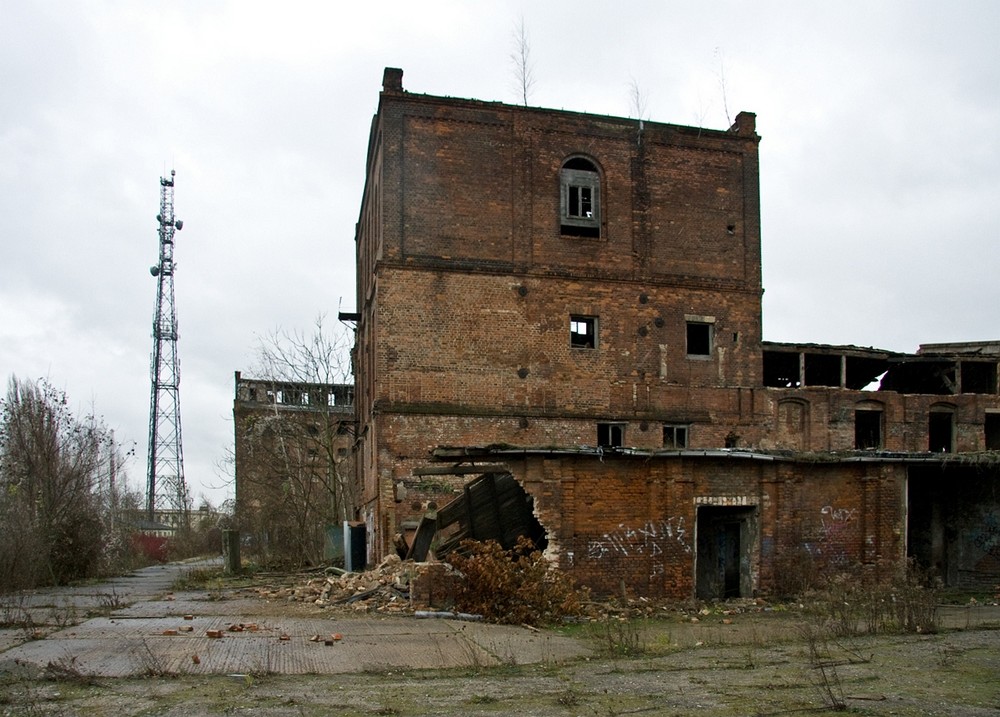 Industrieruine hinterm Bahnhof I