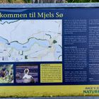 Infotafel zum Vogel-Naturschutzgebiet in Mjels