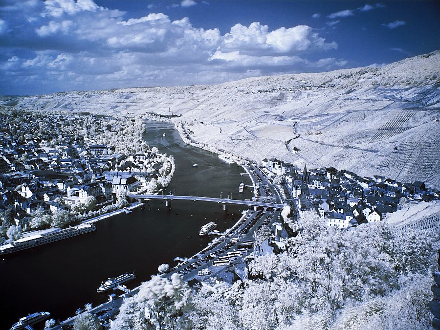 Infrared Valley