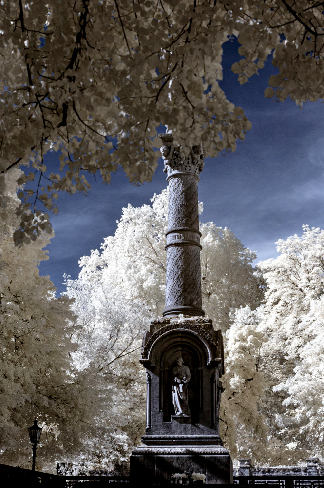 Infrarotausnahme Mariensäule Altstadt an der Poststraße