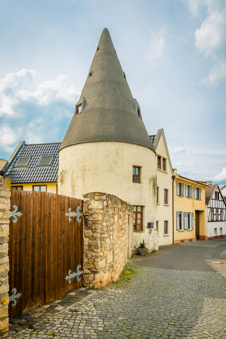 Ingelheim - Spitzkegelturm 99