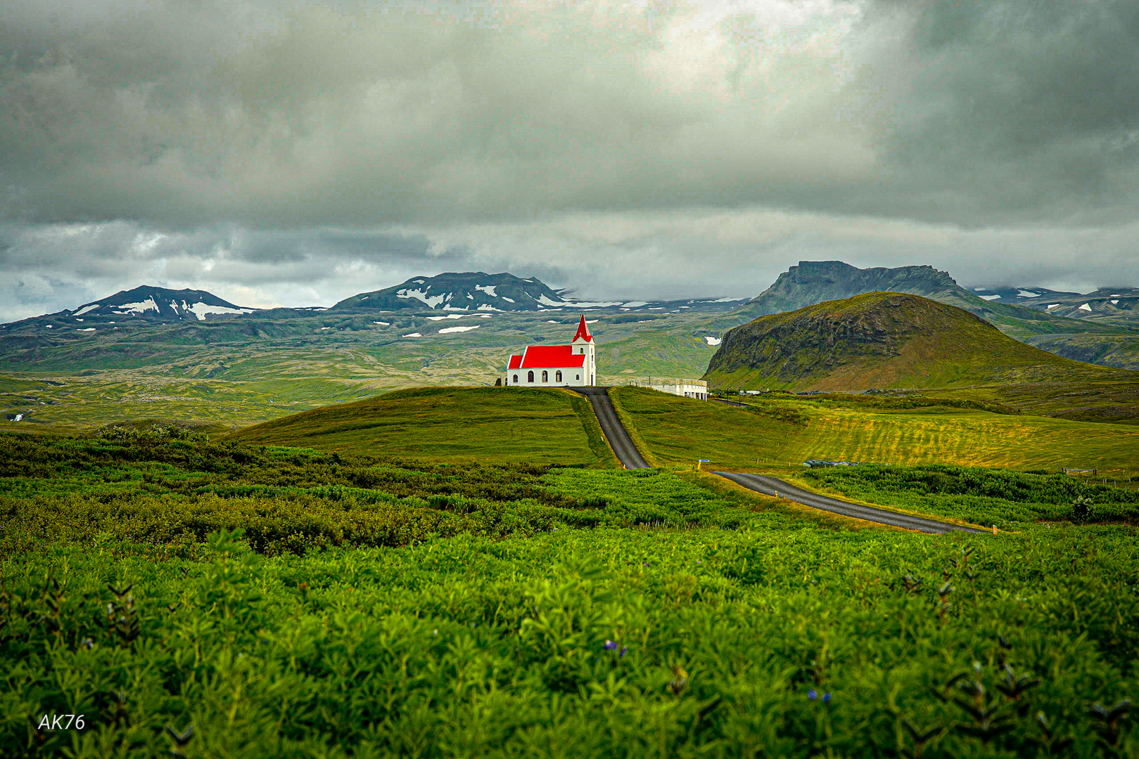 Ingjaldshólskirkja, Island