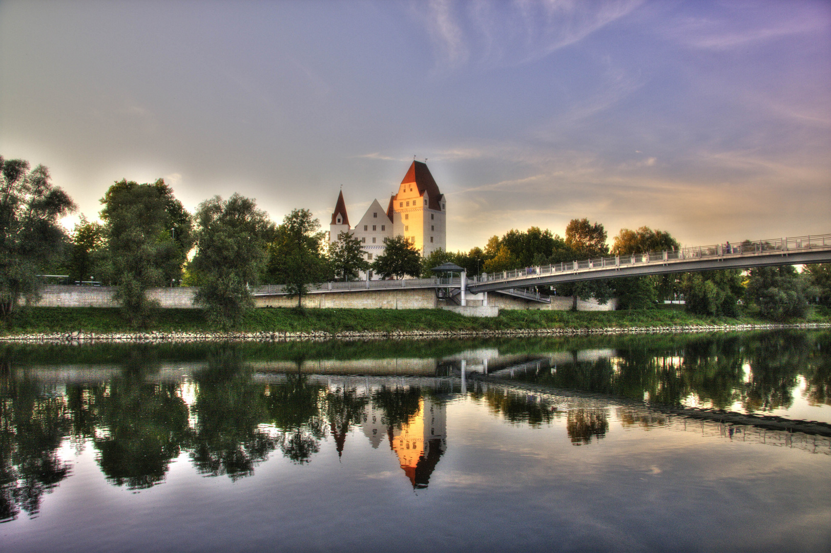 Ingolstadt und seine Wahrzeichen (Donau und neues Schloss)