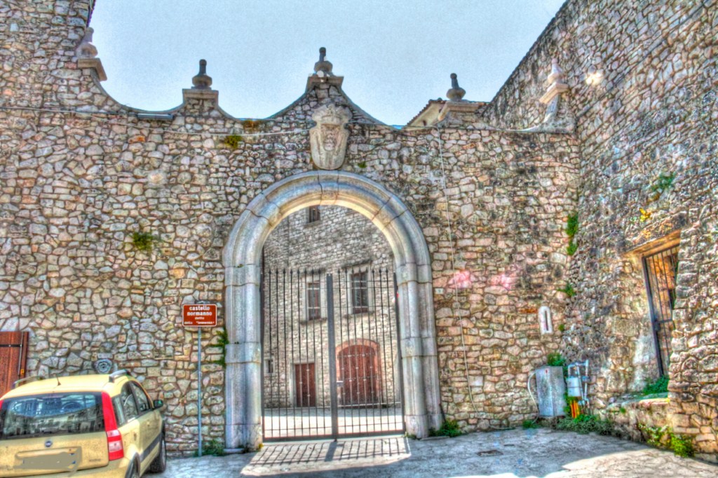 INGRESSO DEL CASTELLO