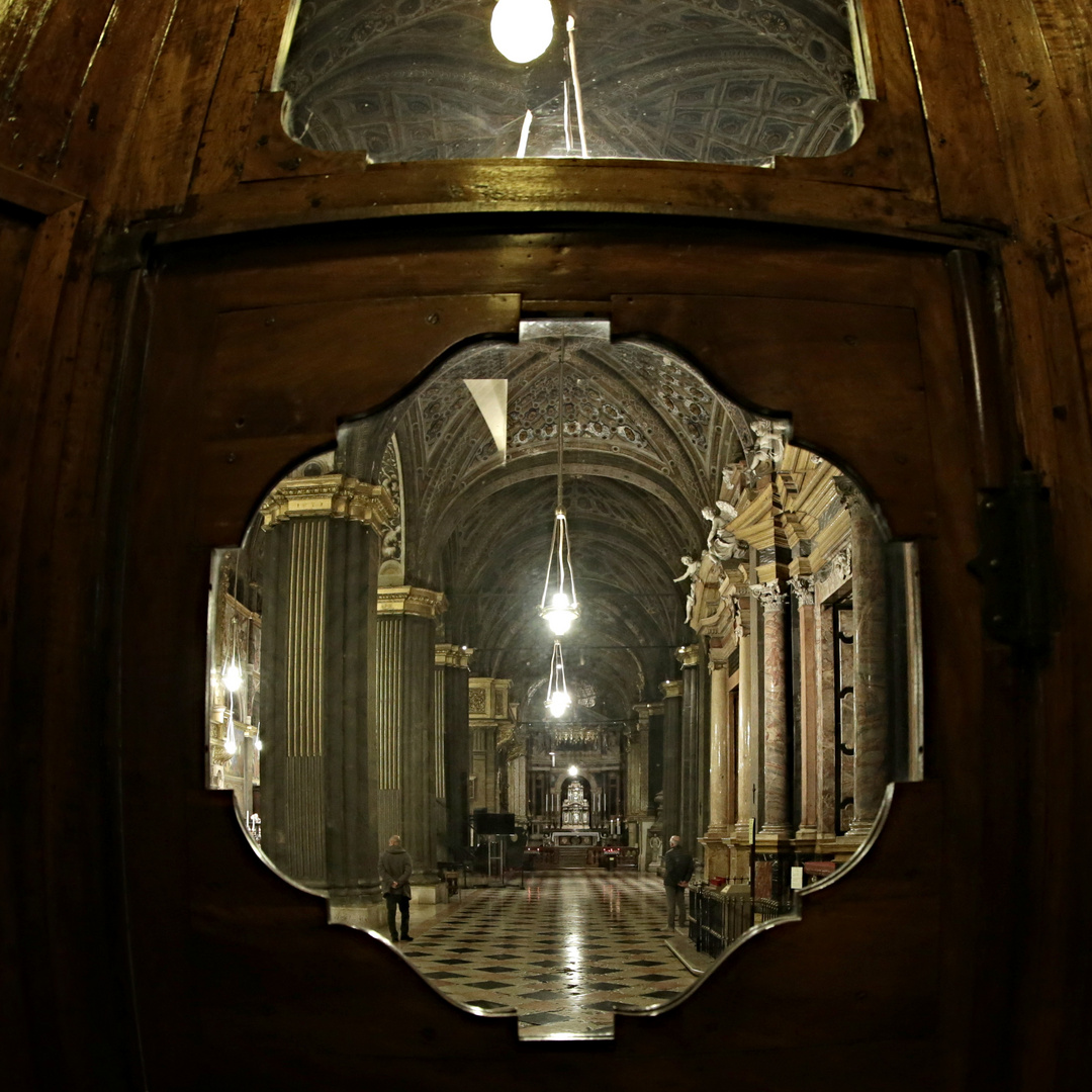 Ingresso del Duomo di Cremona