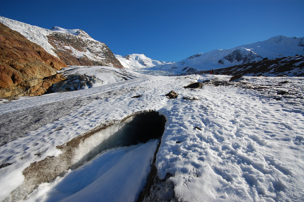 Ingresso grotta glaciale