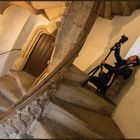 Ingrid und die gotische Treppe