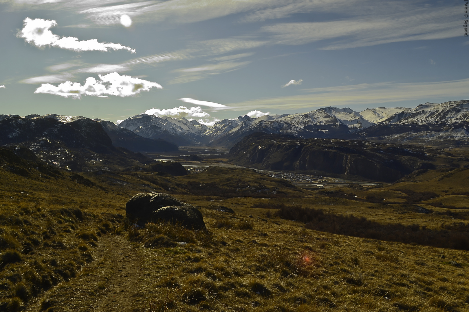 inicio de sendero al pliegue tumbado (El Chalten)