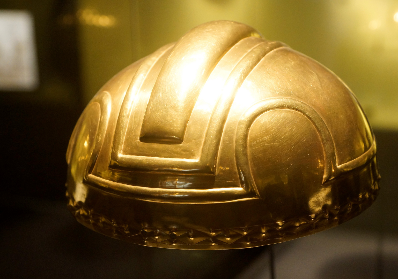 Inka Goldhelm im Museo del Oro in Bogotà