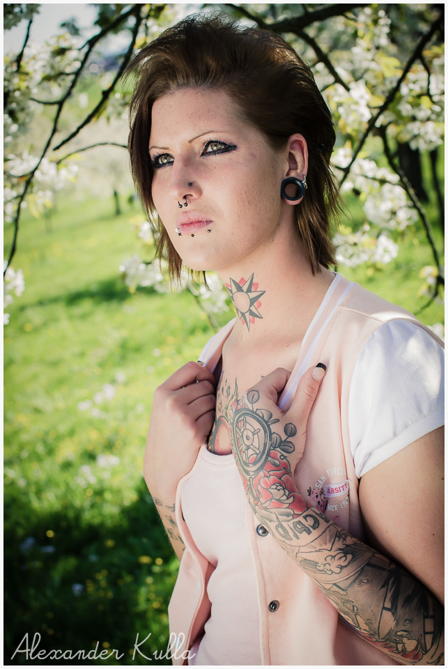 Inked Foto And Bild Erwachsene Frau Outdoor Bilder Auf Fotocommunity