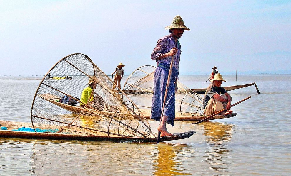 INLE LAKE