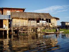 Inle lake village