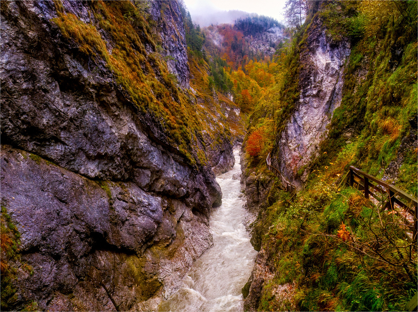 Inmitten der Lammerklamm