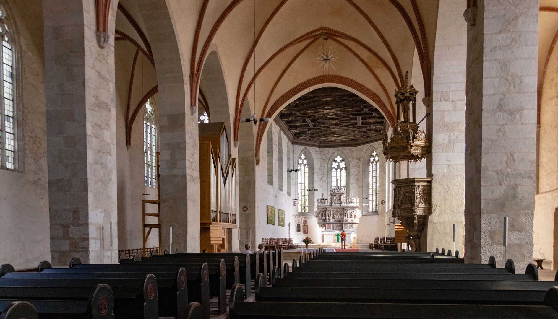 Innenansicht der Kirche unter lieben Frauen 