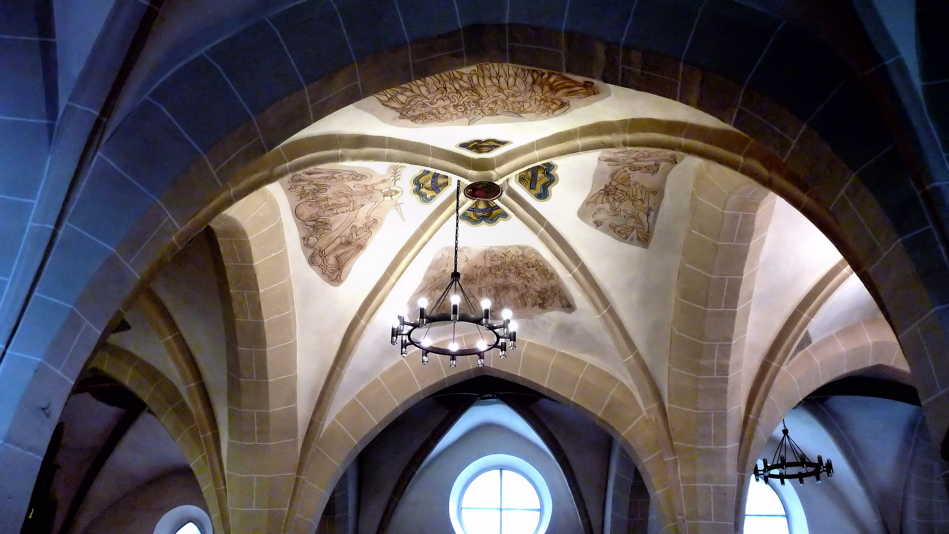 Innenansicht der Wallfahrtskirche auf dem Hülfensberg