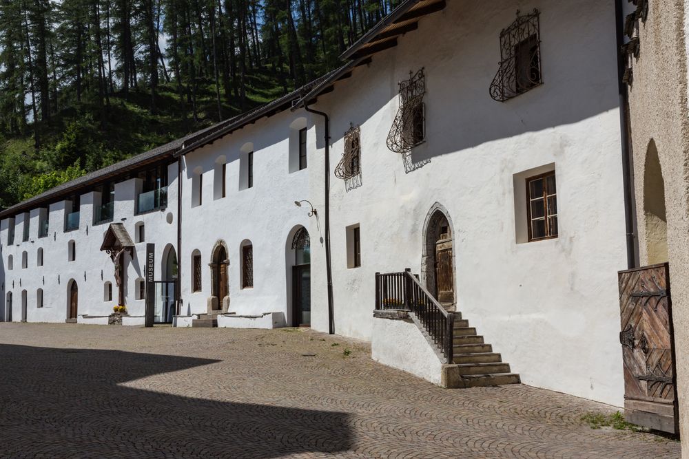 Innenansicht des Klosters Marienberg in Burgeis (Vinschgau, Südtirol)